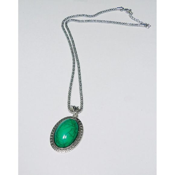 Tibetan Silver Green Turquoise Necklace - Picture 2 of 3